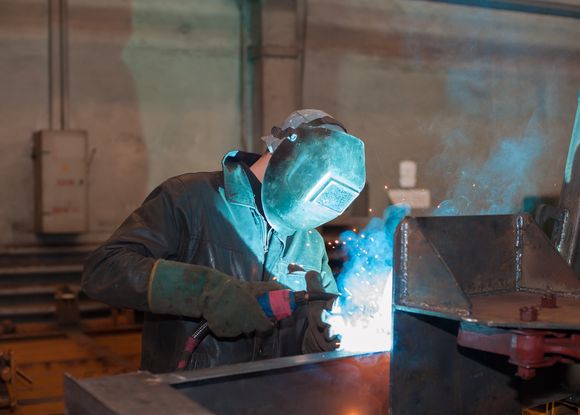 Сегодня Министр обороны Республики Казахстан Серик Ахметов посетил предприятия АО «НК «Казахстан инжиниринг» 