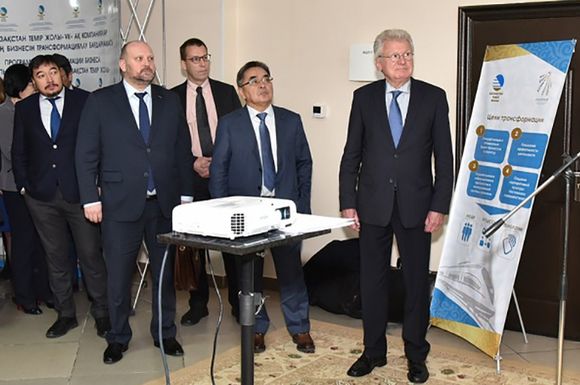 Многофункциональный центр обслуживания открылся в ҚТЖ