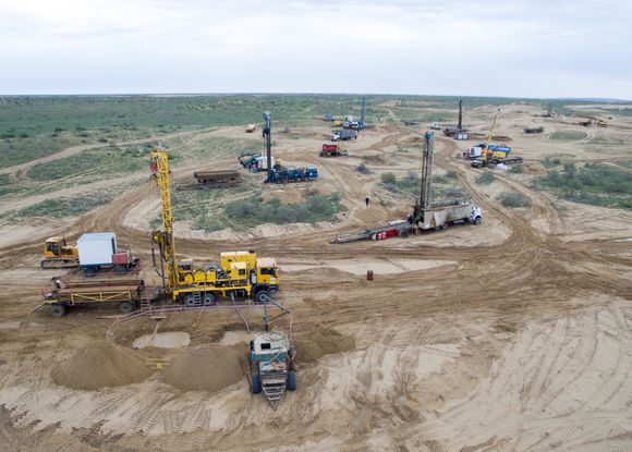 Казахстан сокращает добычу урана на 10%