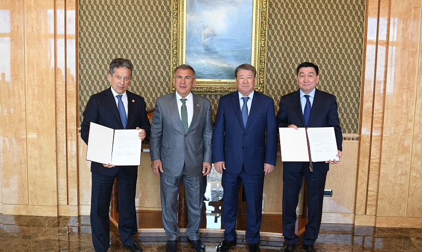 Ахметжан Есимов встретился с президентом Татарстана