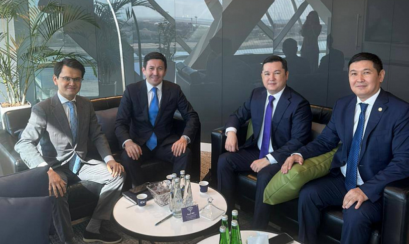Samruk-Kazyna signed a Memorandum on investment cooperation in data center and AI projects Today, Samruk-Kazyna's CEO, Nurlan Zhakupov, met with H.E. Mohamed Hassan Alsuwaidi, the Minister of Investment of the UAE.