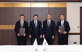 Nurlan Zhakupov, Chairman of the Management Board of Samruk-Kazyna JSC, held a meeting with Rashad Nabiyev, Minister of Digital Development and Transport of Azerbaijan