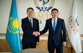 The Head of Samruk-Kazyna Nurlan Zhakupov held a meeting with the PRC Ambassador to Kazakhstan Mr. Han Chunlin