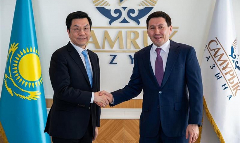 Нурлан Жакупов встретился с генеральным директором SinovationVentures и 01ai Кай-Фу Ли