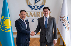 Nurlan Zhakupov, the Head of Samruk-Kazyna JSC, met with Mr. Chen Habin, Deputy CEO of the Chinese Energy Corporation State Power Investment Corporation (SPIC)