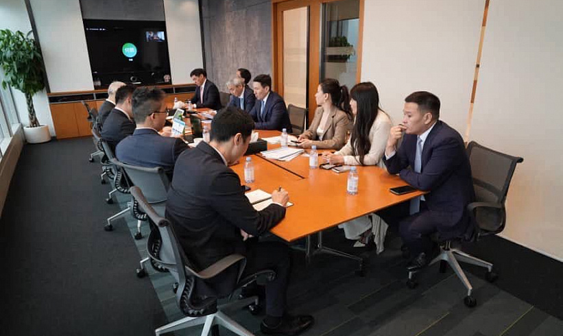 Nurlan Zhakupov met with Jeff Li, Chief Investment Officer for Global Equity at E Fund Management