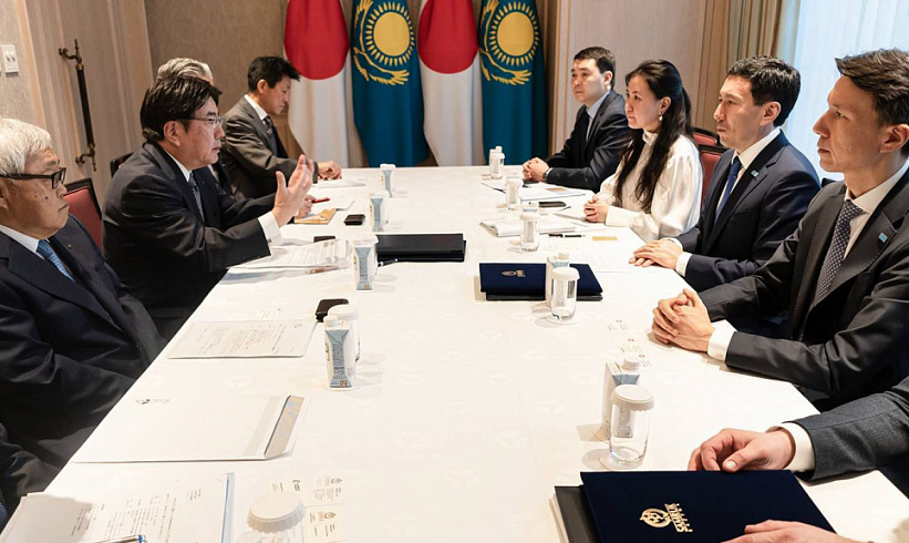 During the official visit of the Head of State to Japan, the Head of Samruk-Kazyna, Nurlan Zhakupov, met with Mr. Akira Terakawa, Senior Corporate Adviser at Marubeni Corporation and Chairman of the Japan-Kazakhstan Economic Committee