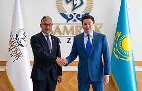 Nurlan Zhakupov Meets with CITIC Group Vice President