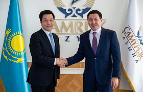 Нұрлан Жақыпов Sinovation Ventures және 01ai компанияларының бас директоры Кай-Фу Лимен кездесті