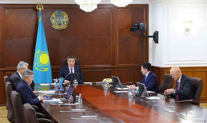 Olzhas Bektenov Chairs Board Meeting of Samruk-Kazyna JSC